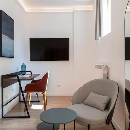 Relstay - Amendola Lejlighedshotel 4*