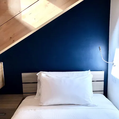 Relstay - Amendola 4* Milano